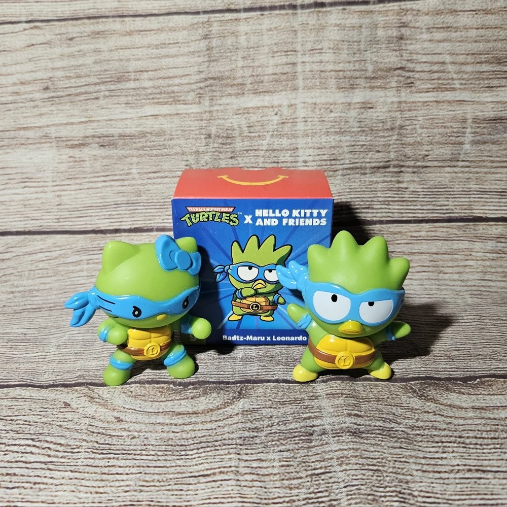 Hello kitty and friends ninja turtle badtz-Maru hello kitty Leonardo figure toys